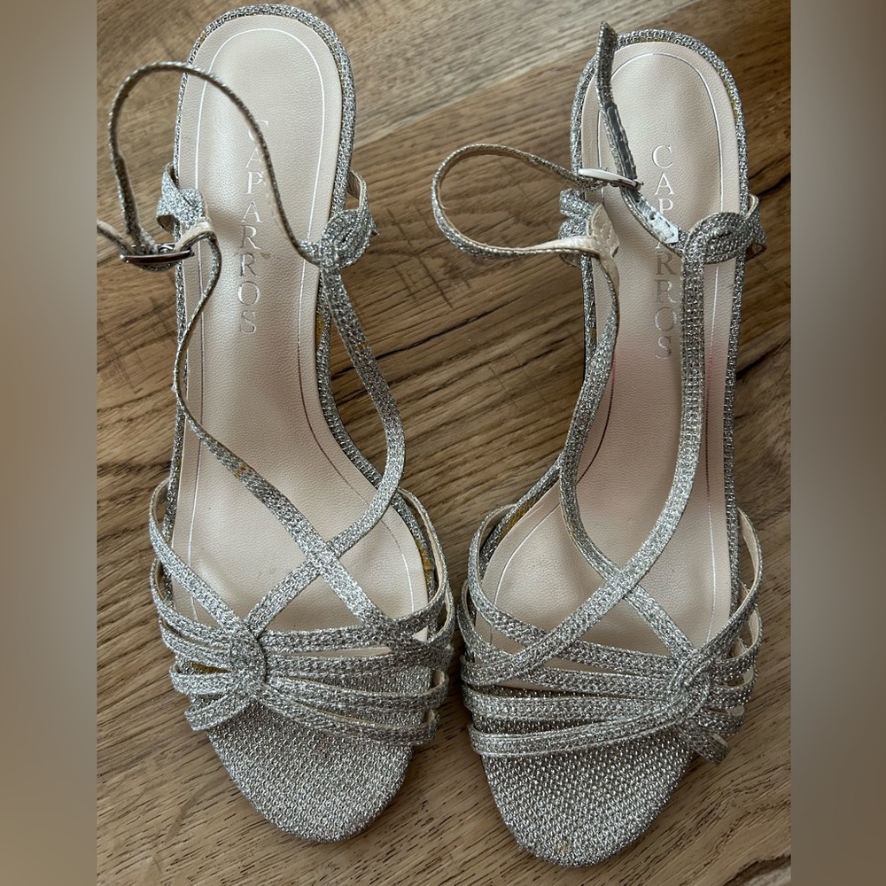 Caparros Silver 3” heeled, dress sandals, perfect for prom or wedding. Size 8B
